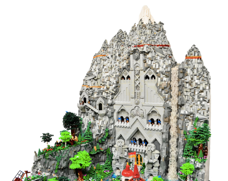 Illustration for article titled This 80,000-brick Lego kingdom from 'The Hobbit' will blow your mind